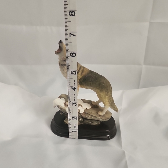 Brown and White Collie Dog Figurine with Fluffy Tail - Picture 3 of 7